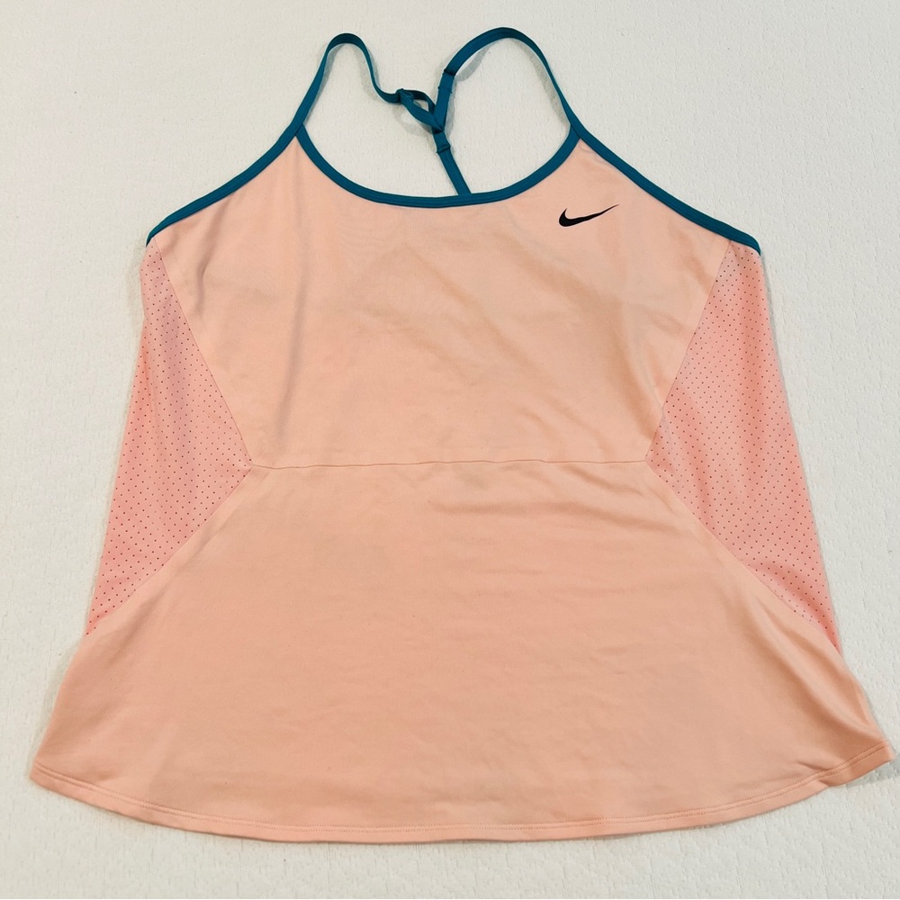 Women’s Nike Tennis Top